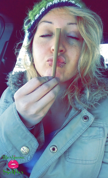 Toria Airot Selfie No. 1062 - VOTE for this Marijuana Selfie!