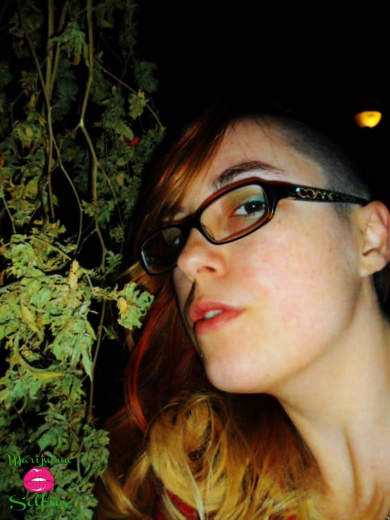 Fable Pictiur Selfie No. 1153 - VOTE for this Marijuana Selfie!