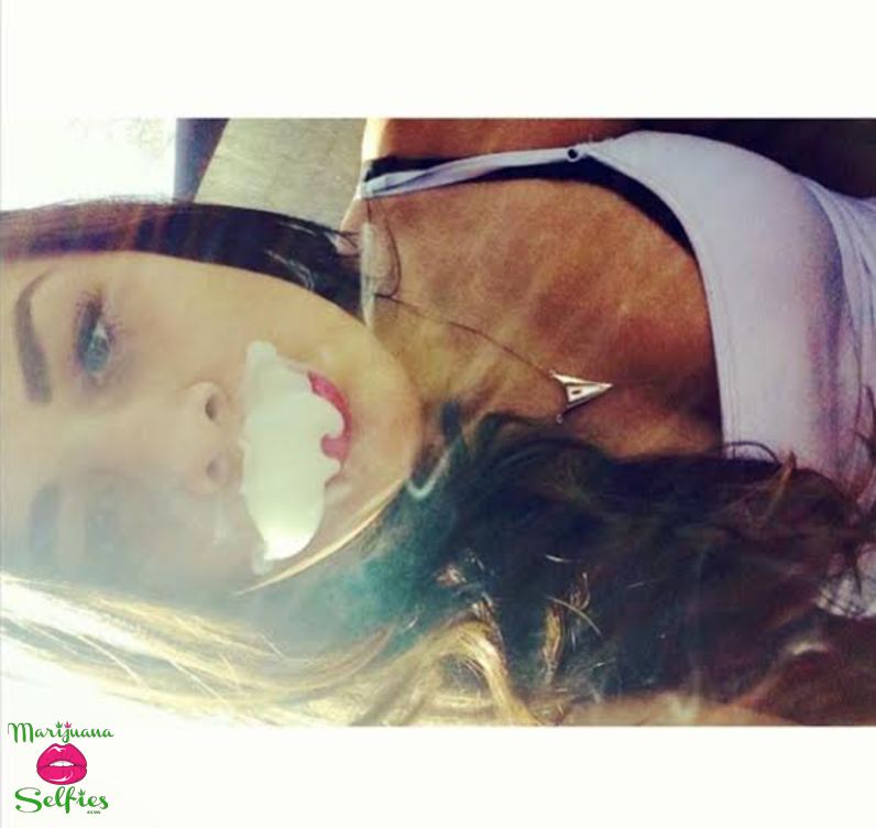 Vanessa Quintana Selfie No. 1253 - VOTE for this Marijuana Selfie!