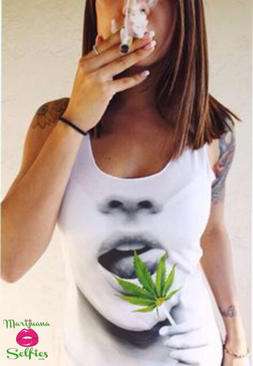 Anonymous Selfie No. 1445 - VOTE for this Marijuana Selfie!