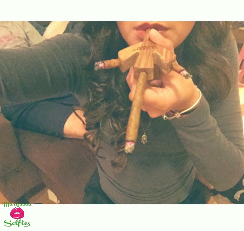Vanessa Quintana Selfie No. 2052 - VOTE for this Marijuana Selfie!