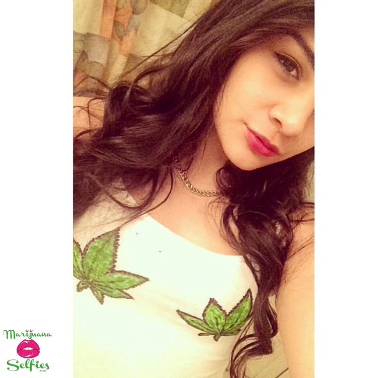Vanessa Quintana Selfie No. 2068 - VOTE for this Marijuana Selfie!