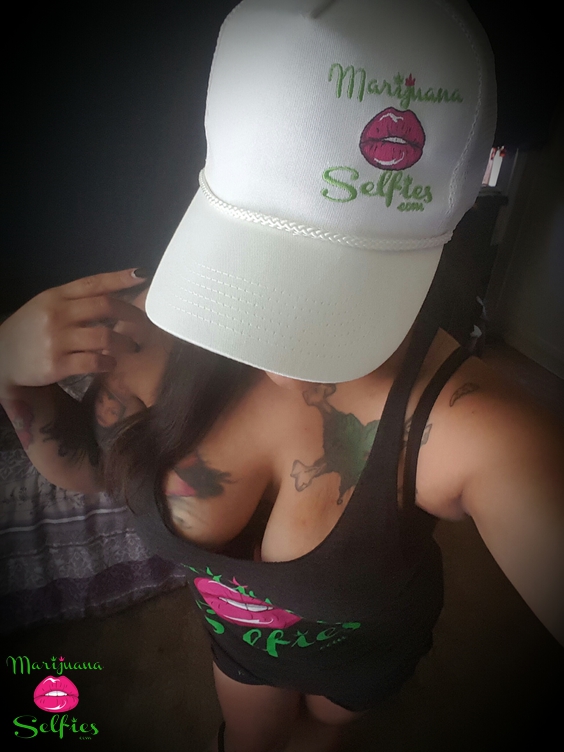 Melissa S. Selfie No. 2265 - VOTE for this Marijuana Selfie!