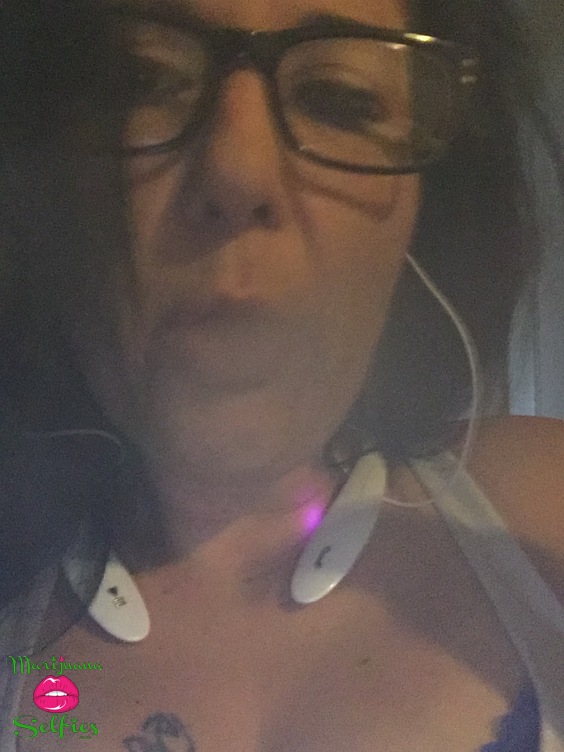 Tammy  Helton  Selfie No. 2942 - VOTE for this Marijuana Selfie!