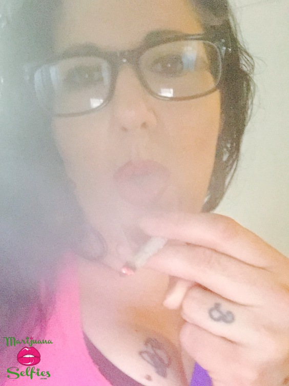 Tammy  Helton  Selfie No. 2948 - VOTE for this Marijuana Selfie!
