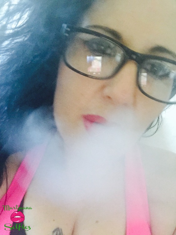 Tammy  Helton  Selfie No. 2949 - VOTE for this Marijuana Selfie!