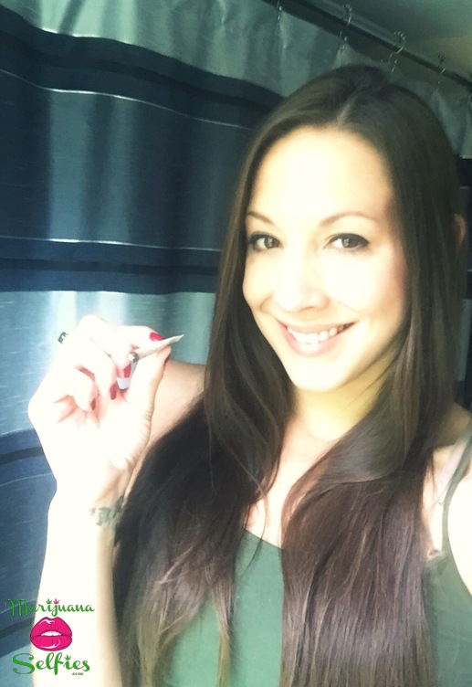 Kimberly Danner Selfie No. 3568 - VOTE for this Marijuana Selfie!
