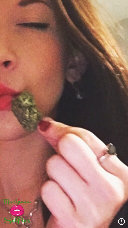Kimberly Danner Selfie No. 3569 - VOTE for this Marijuana Selfie!