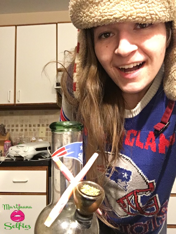 Paige Noton Selfie No. 3830 - VOTE for this Marijuana Selfie!