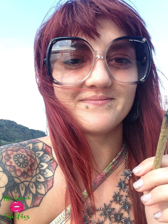 Anonymous Selfie No. 389 - VOTE for this Marijuana Selfie!