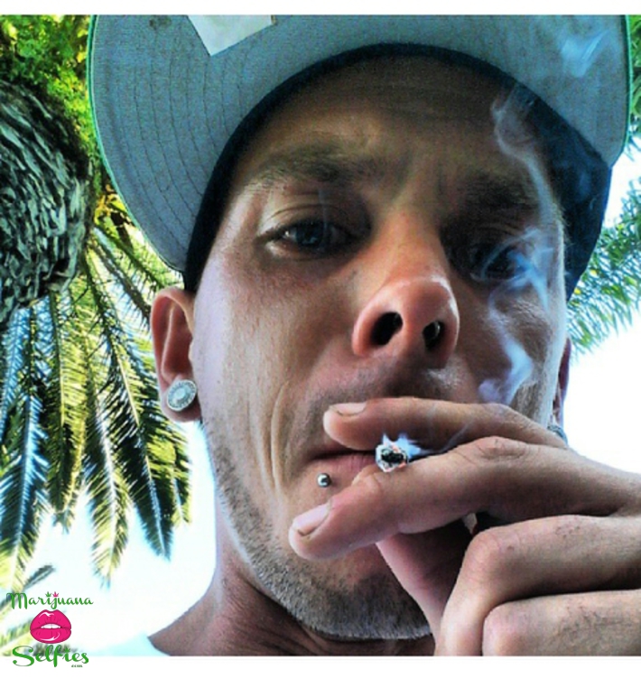 Steve Mitchell Selfie No. 753 - VOTE for this Marijuana Selfie!