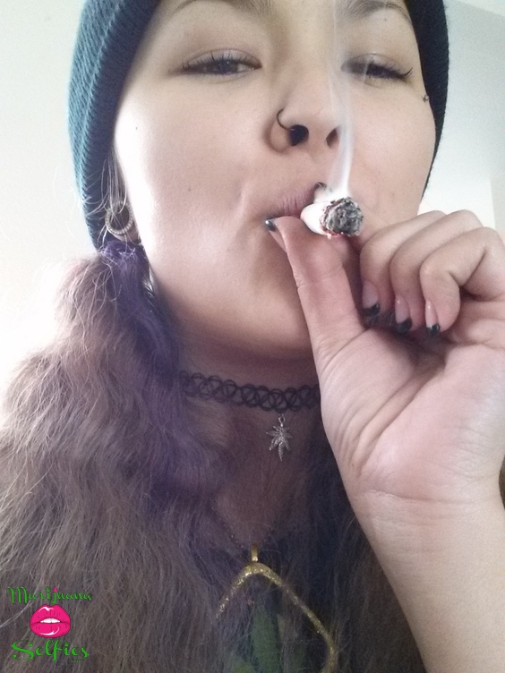 Danielle Stephenson Selfie No. 774 - VOTE for this Marijuana Selfie!