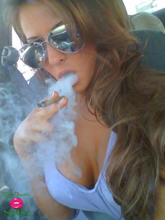 julia lozada Selfie No. 845 - VOTE for this Marijuana Selfie!