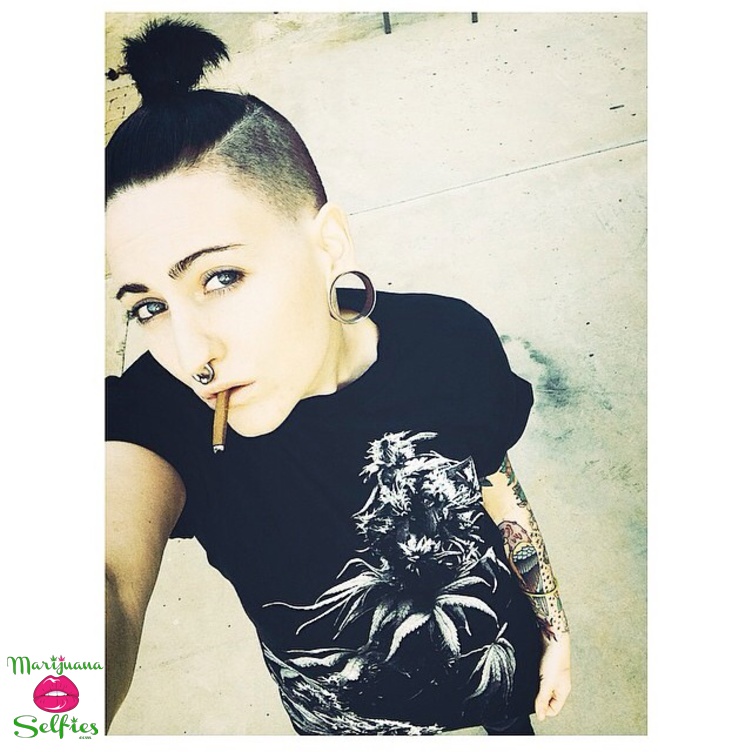 Caitlin Beebower Selfie No. 980 - VOTE for this Marijuana Selfie!